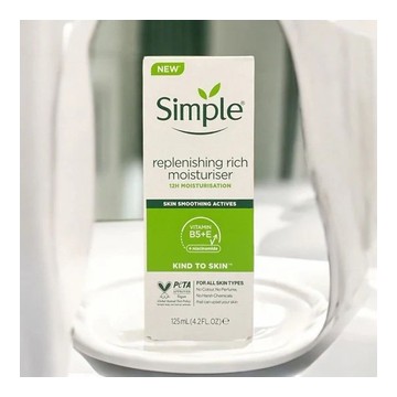 Simple Kind to Skin Replenishing Rich Moisturiser 125ml